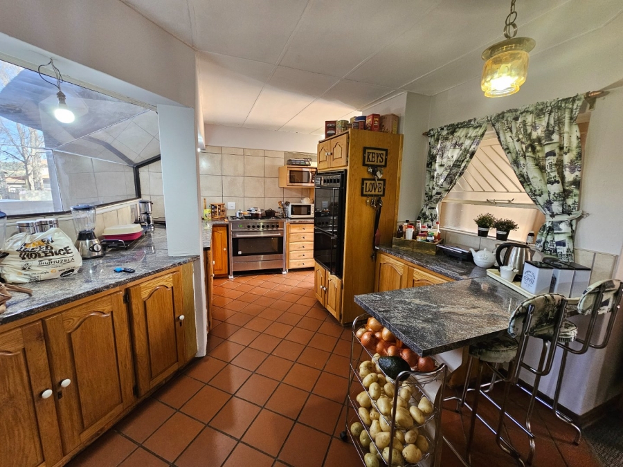 To Let 5 Bedroom Property for Rent in La Provance Free State